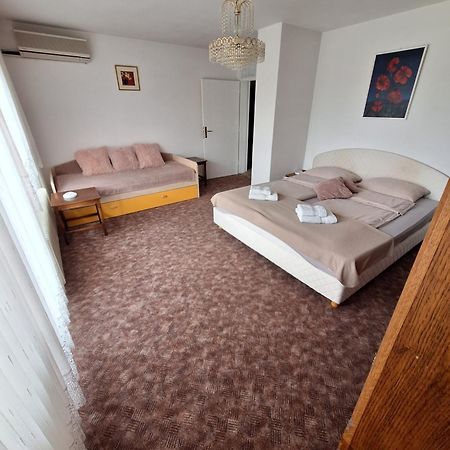 Apartmaji Mojca Križe Esterno foto