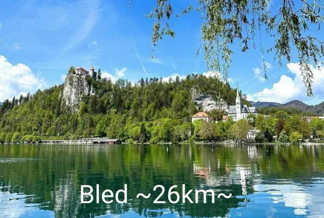 Apartmaji Mojca Križe Esterno foto